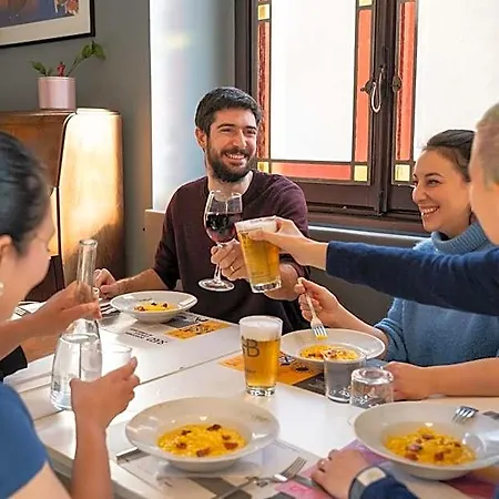 Babila Hostel & Bistrot-2